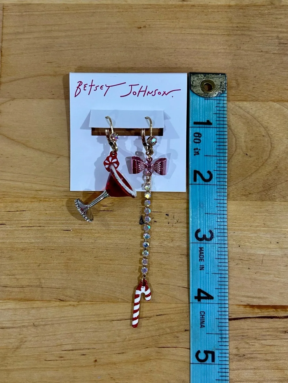 Betsey Johnson Peppermint Martini Christmas Mismatched Dangle Drop Earrings
